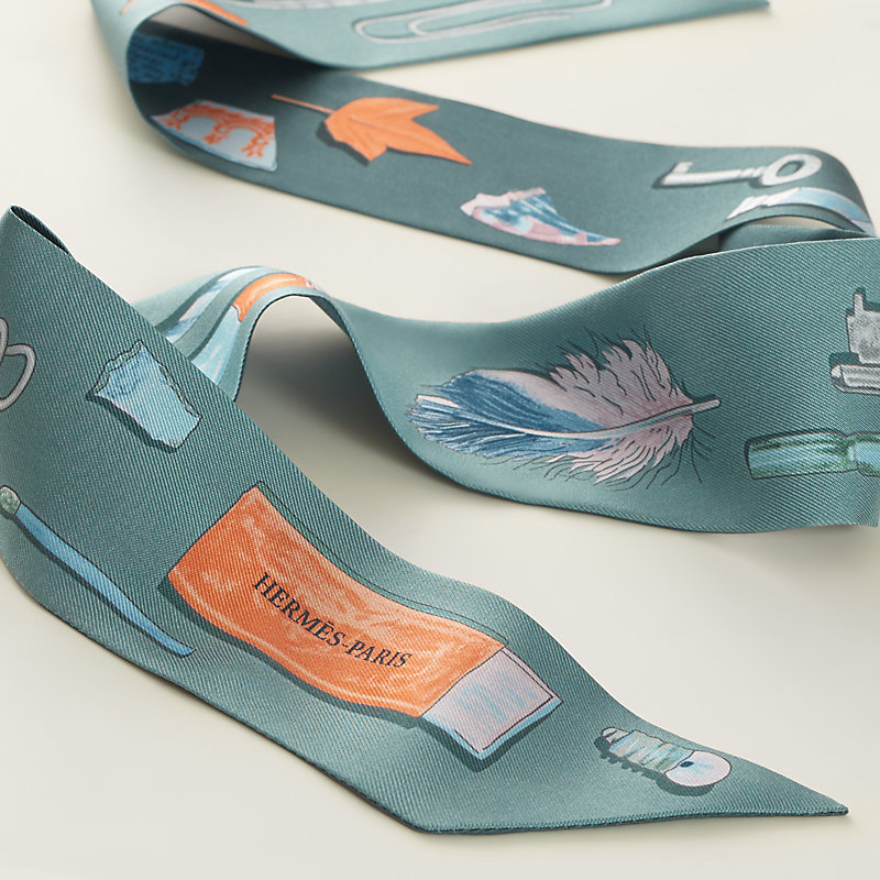 エレガントで実用的 HERMES Twilly In the Pocket ツイリー In the Pocket Twilly | Hermès USA